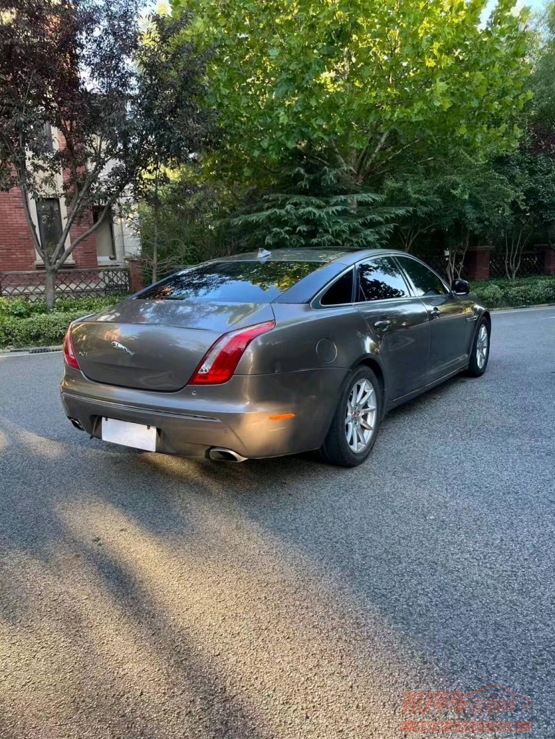 青岛16年捷豹XJ7