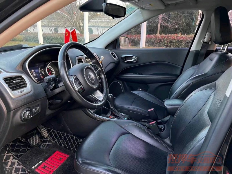 枣庄17年Jeep指南者1