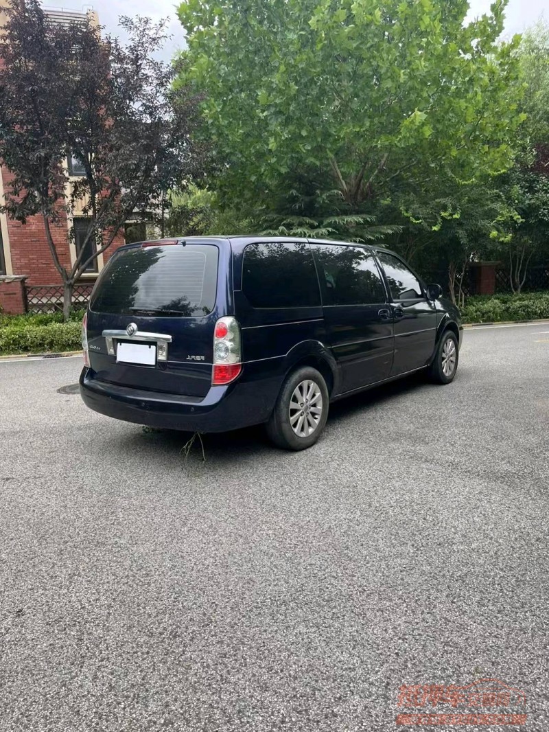 青岛17年别克GL87