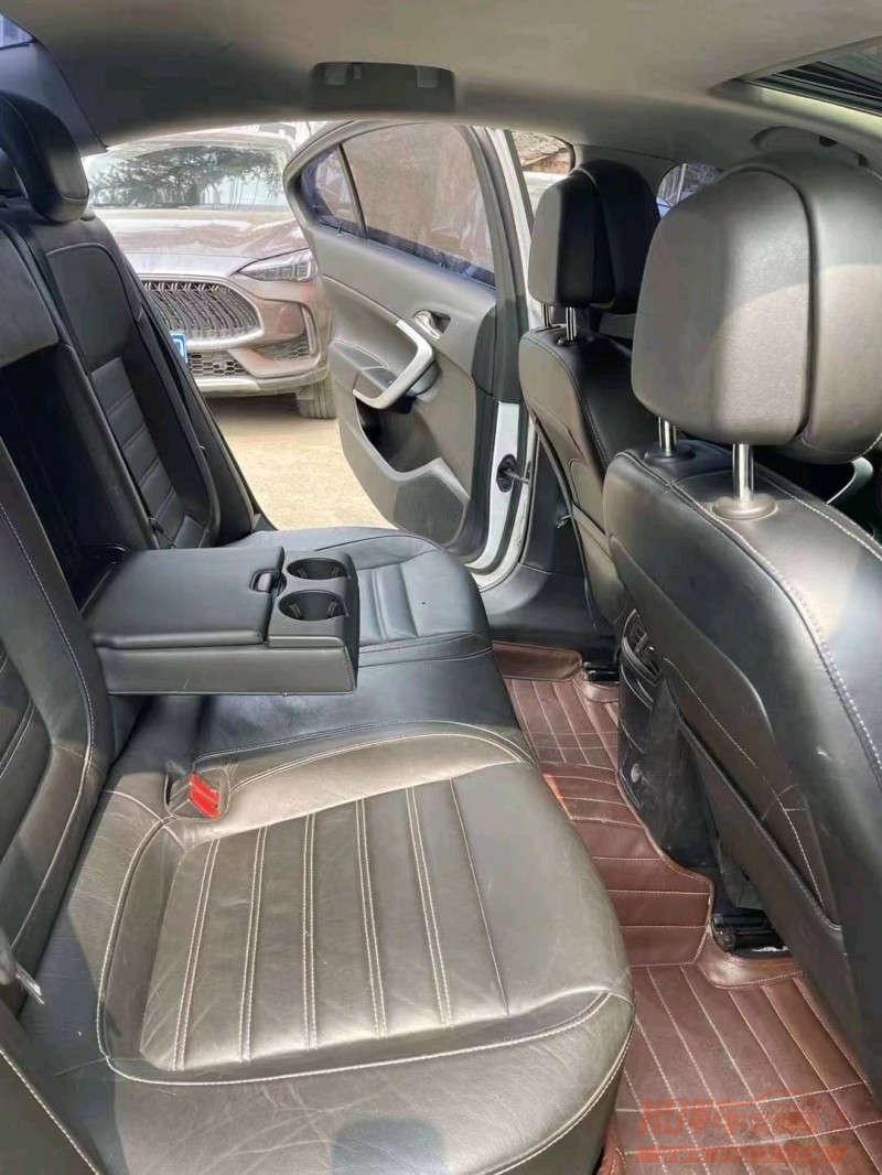 衡阳15年别克君威5