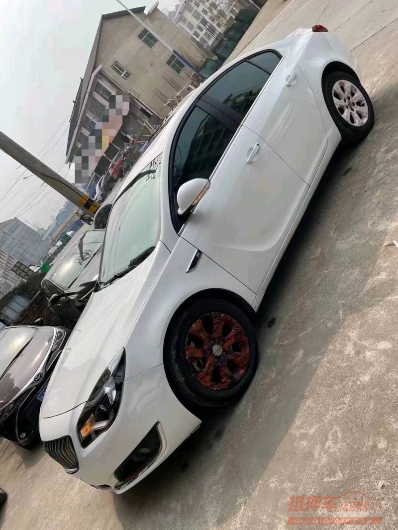 衡阳15年别克君威8