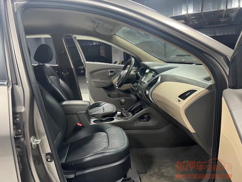 成都14年现代ix355