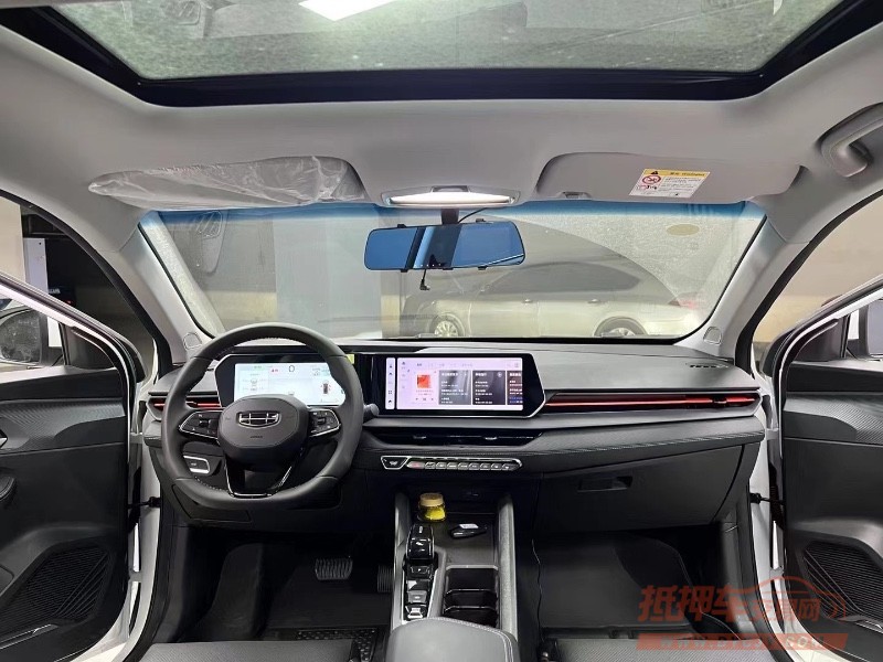 成都22年吉利缤瑞5