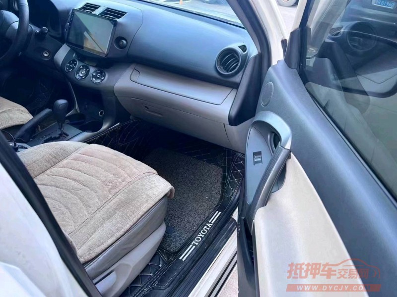 济南10年丰田RAV4荣放5