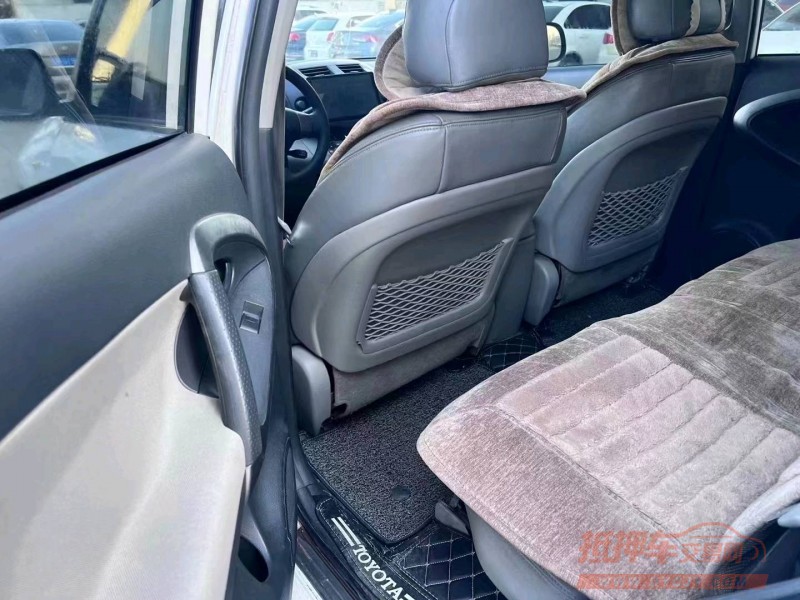 济南10年丰田RAV4荣放7