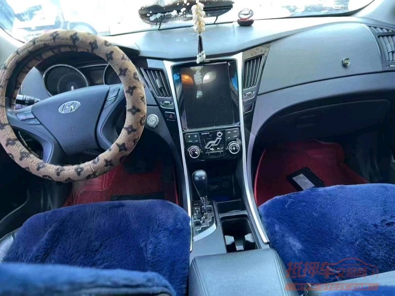 济南13年现代索纳塔八5