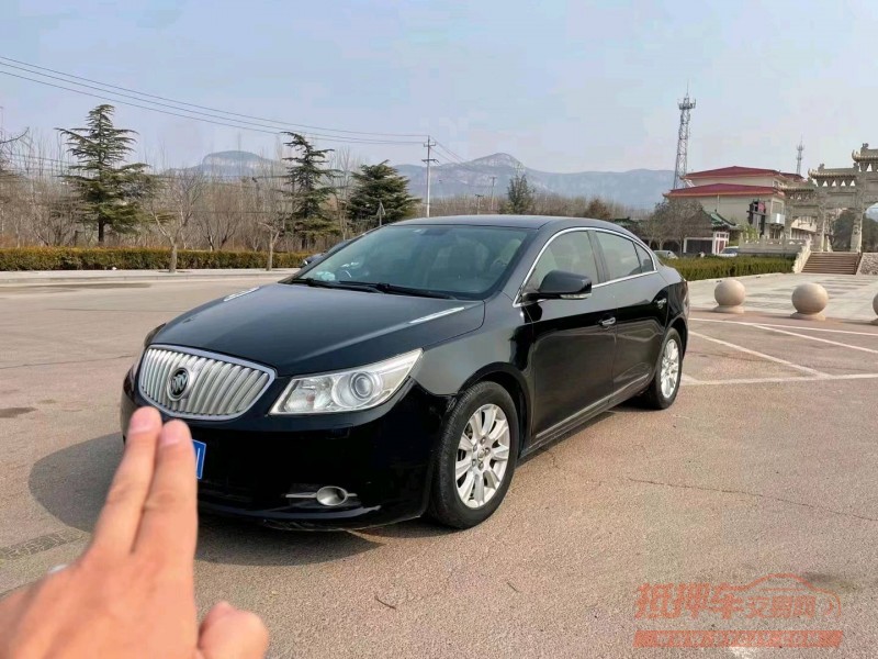 东营12年别克君越2