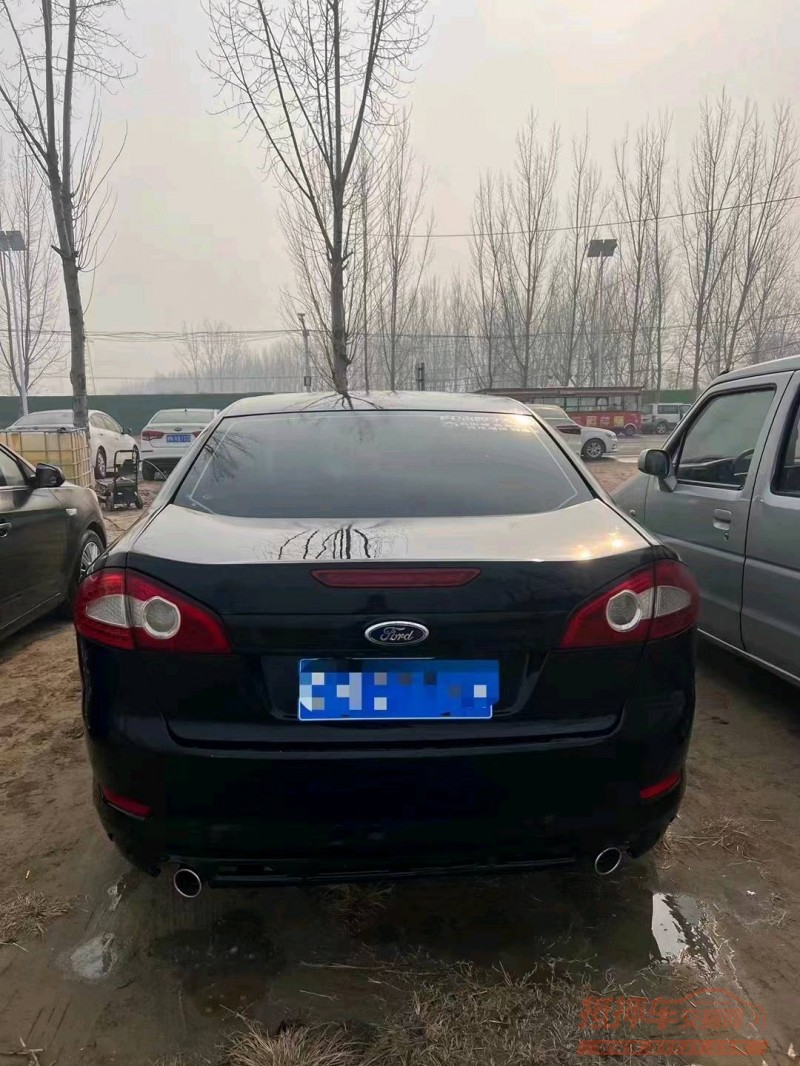 济南10年福特蒙迪欧-致胜9