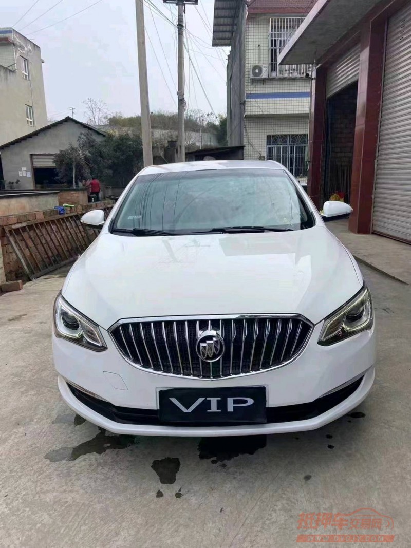 邢台17年别克英朗1