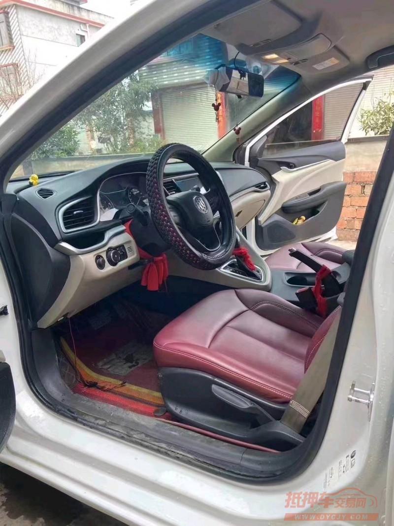 邢台17年别克英朗3