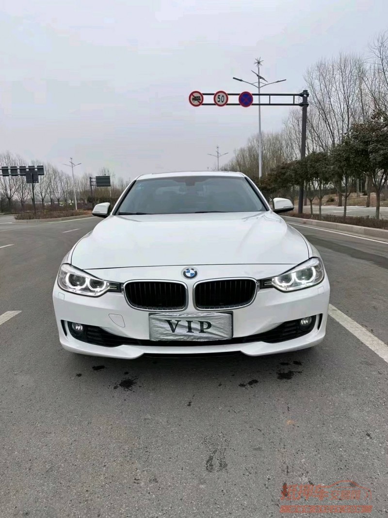 北京14年宝马3系8