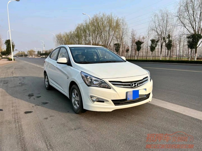 潍坊18年现代瑞纳2