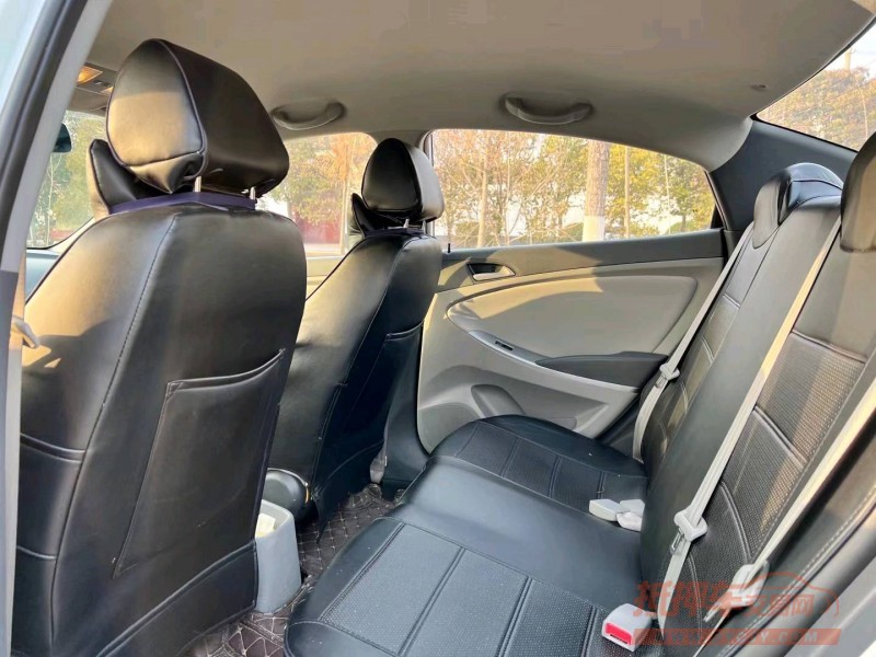 潍坊18年现代瑞纳5