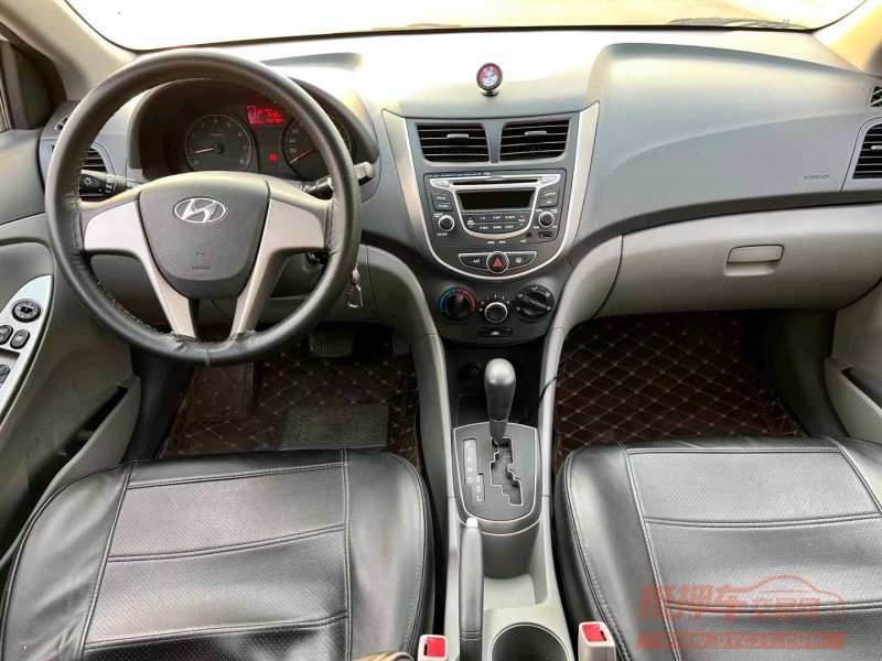 潍坊18年现代瑞纳8