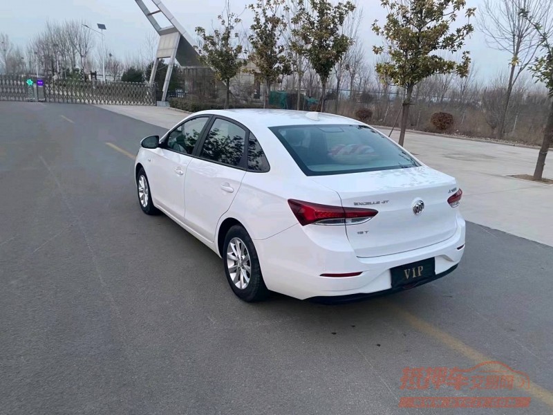 东营19年别克英朗8