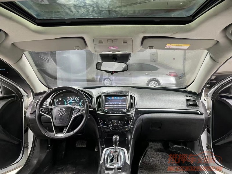 成都15年别克君威5