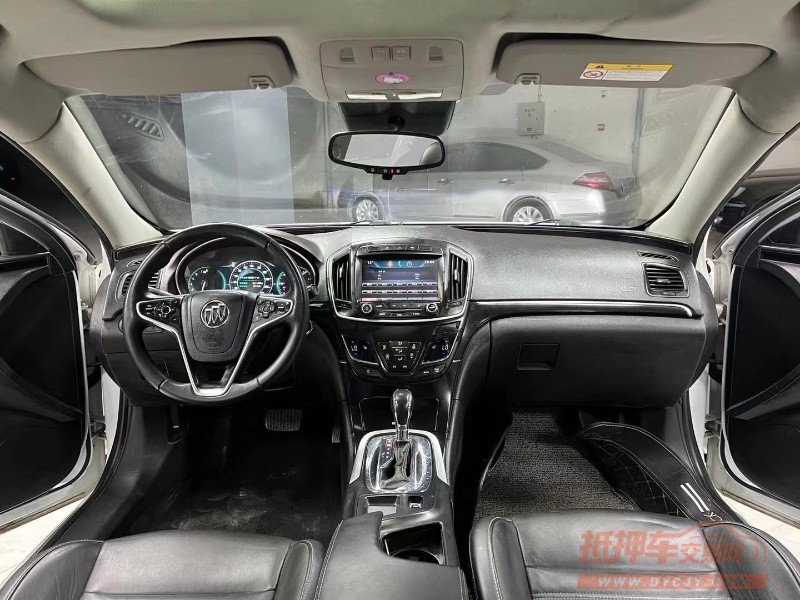 成都15年别克君威6