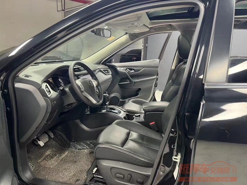 成都17年日产奇骏6