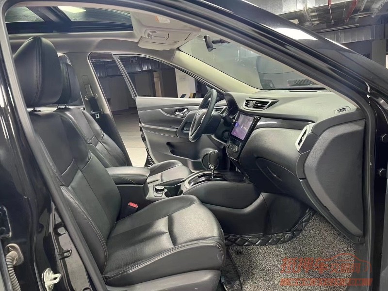 成都17年日产奇骏9