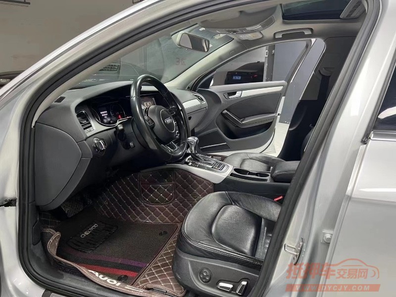 成都15年奥迪A4L5