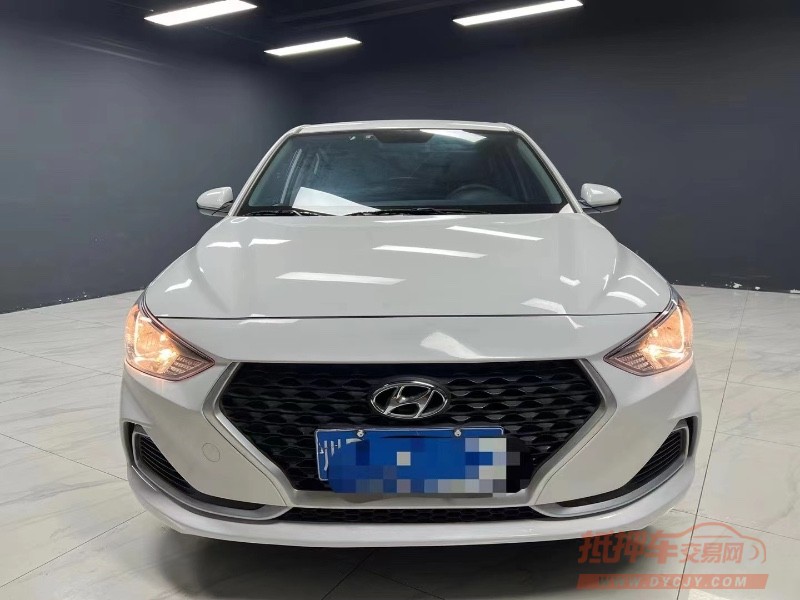 成都21年现代悦动1