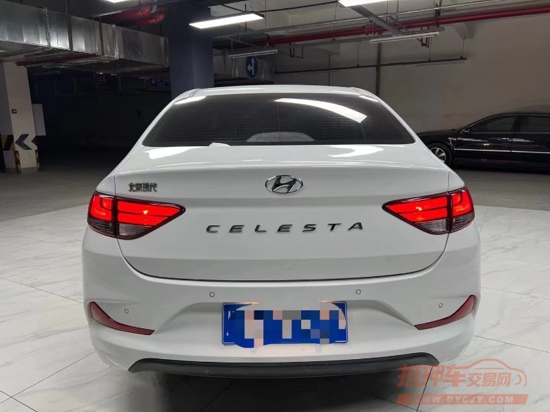 成都21年现代悦动4