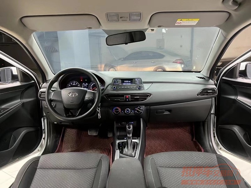 成都21年现代悦动6