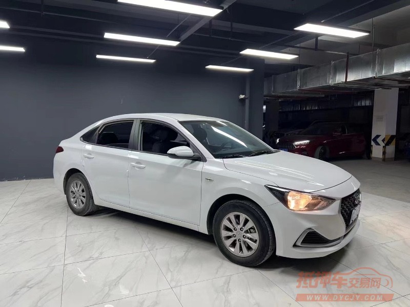 成都21年现代悦动9