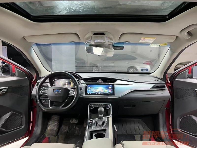 成都18年吉利缤瑞4