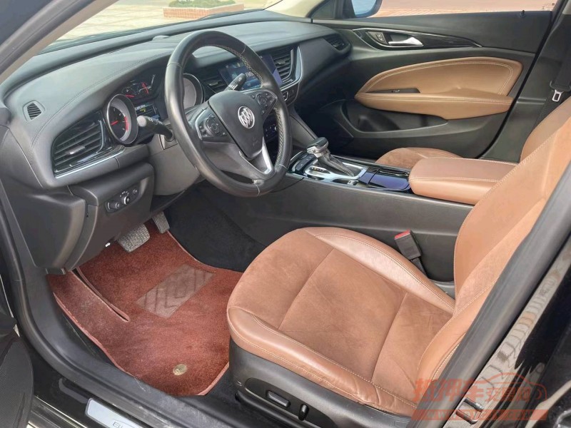 汕头19年别克君威4