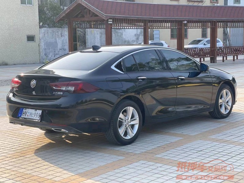 汕头19年别克君威8