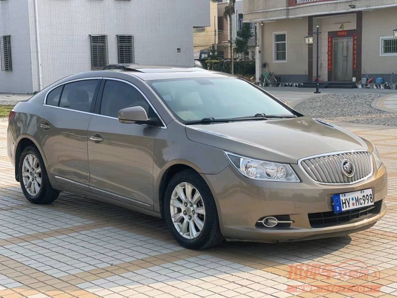 汕头13年别克君越2