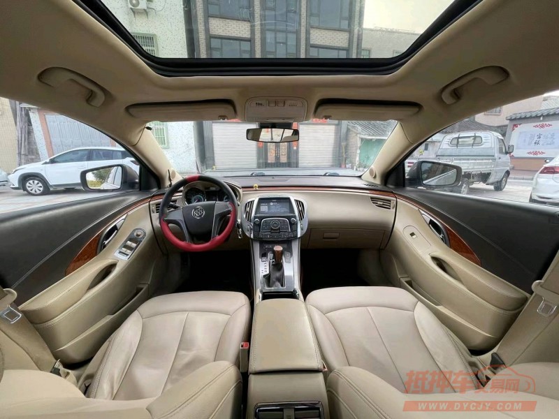 汕头13年别克君越5