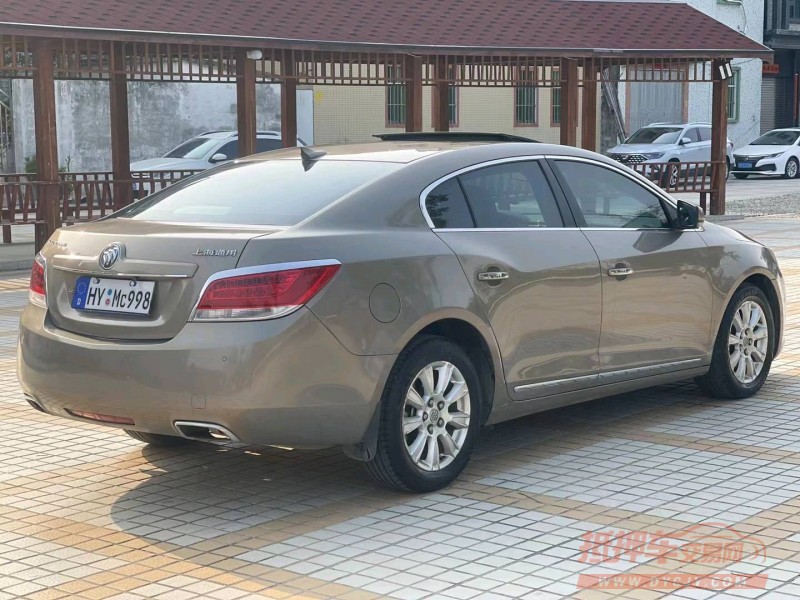 汕头13年别克君越7