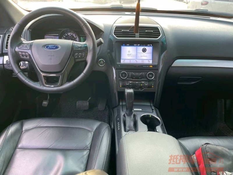 中山17年福特探险者7