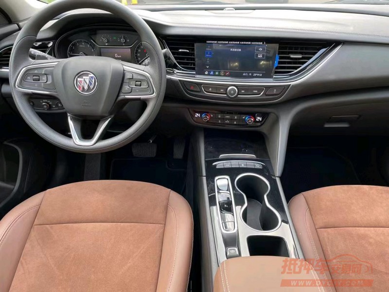 中山22年别克君威7