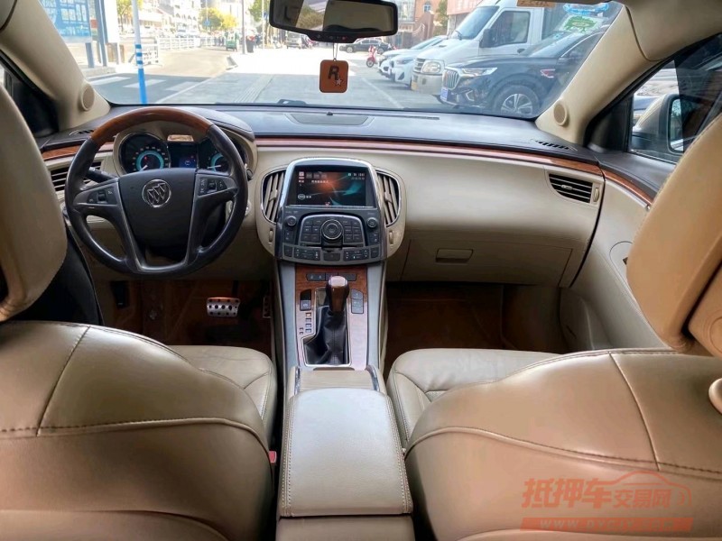 徐州10年别克君越4