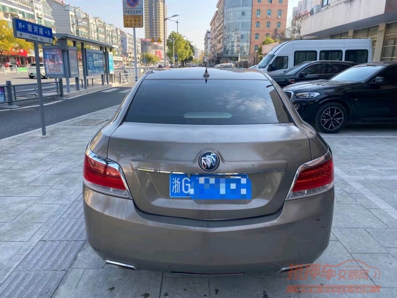 徐州10年别克君越9