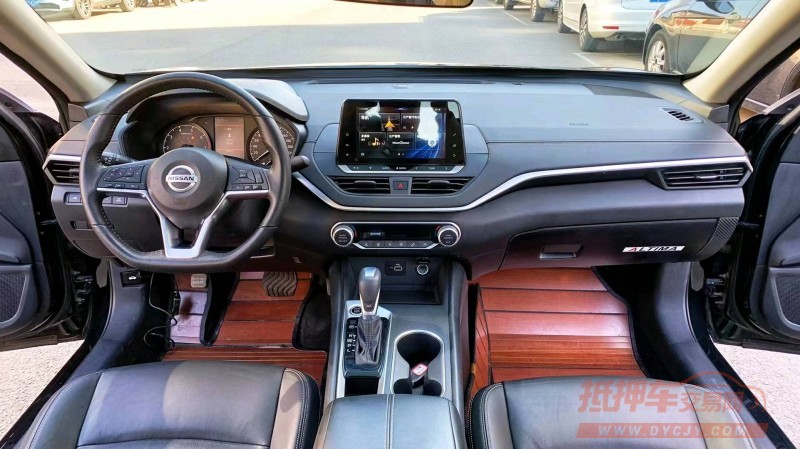 廊坊20年日产天籁4