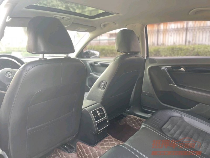 济宁15年大众迈腾5