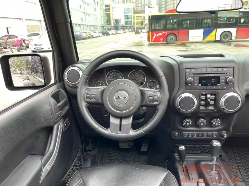 广州17年Jeep牧马人7