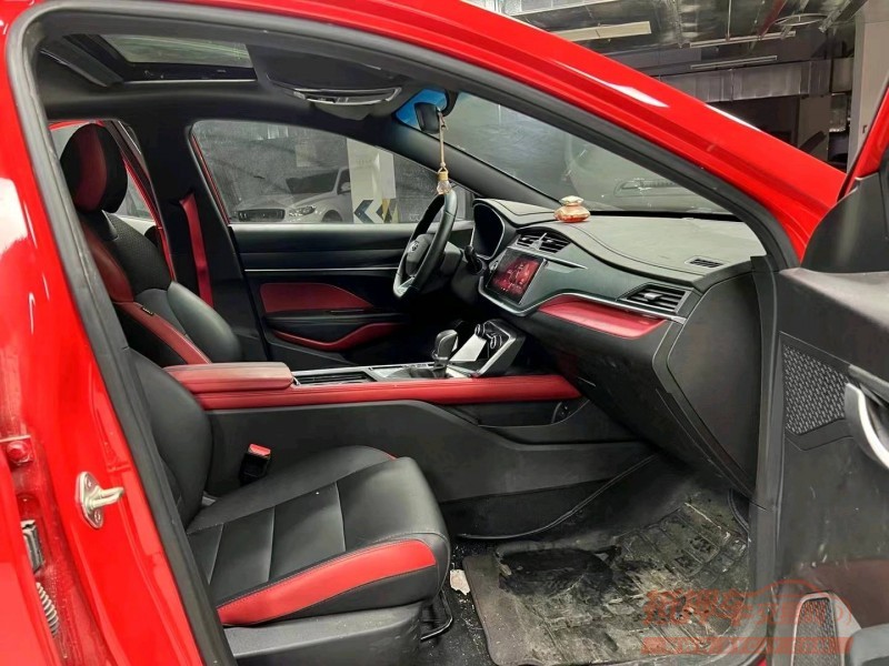 成都21年吉利缤瑞4