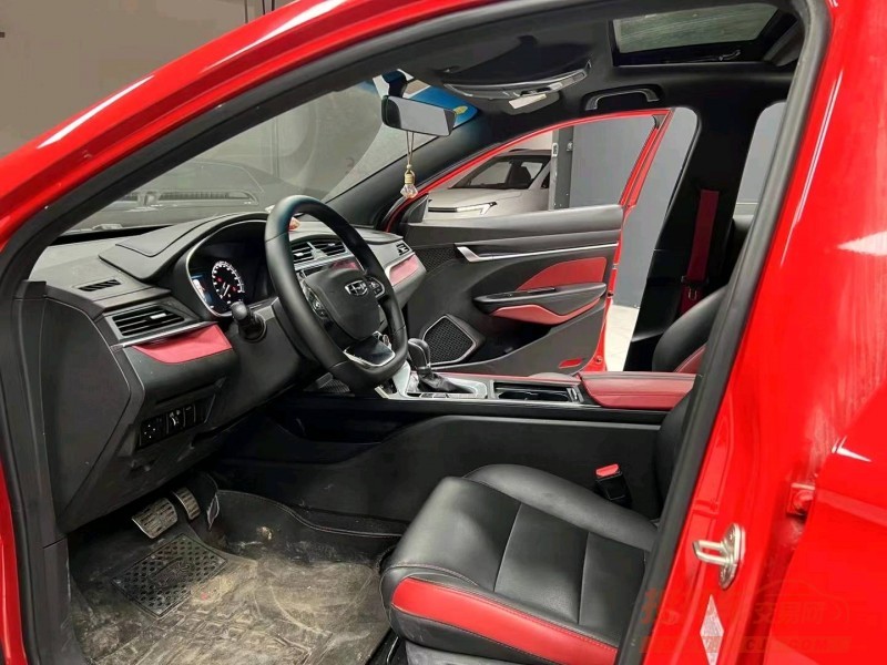 成都21年吉利缤瑞8