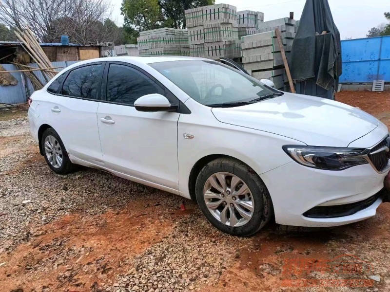 衡阳20年别克英朗GT5