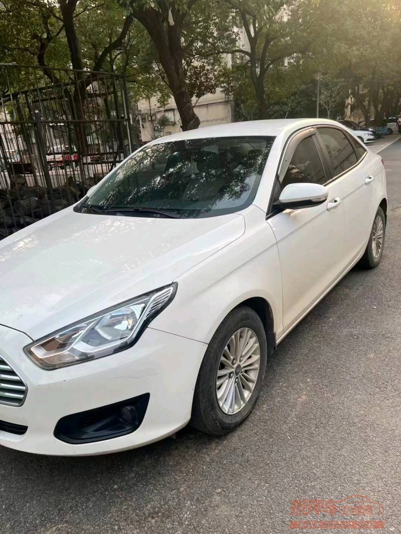 邵阳17年福特福睿斯5