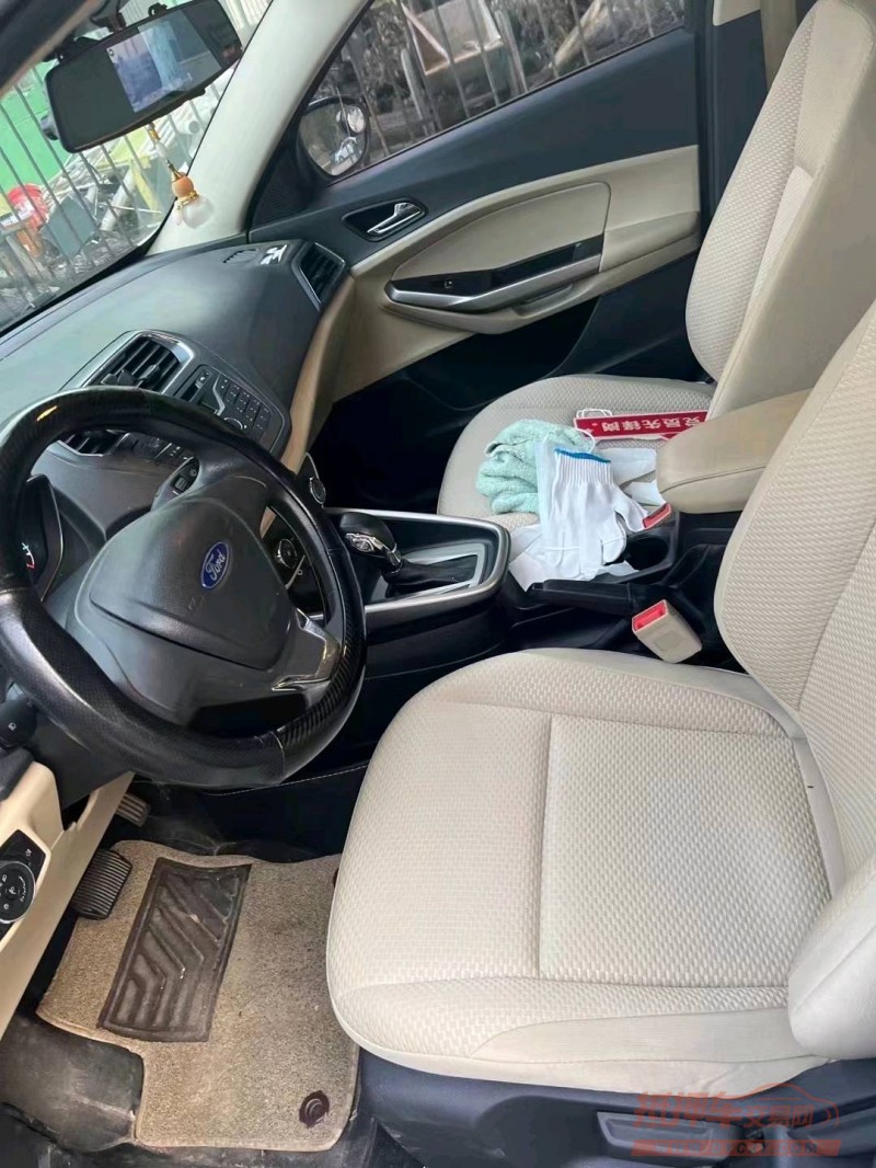 邵阳17年福特福睿斯6