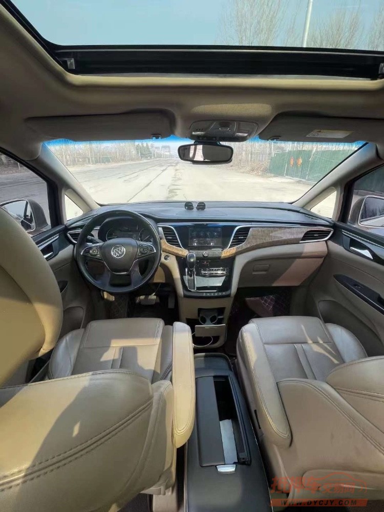 济宁17年别克GL84