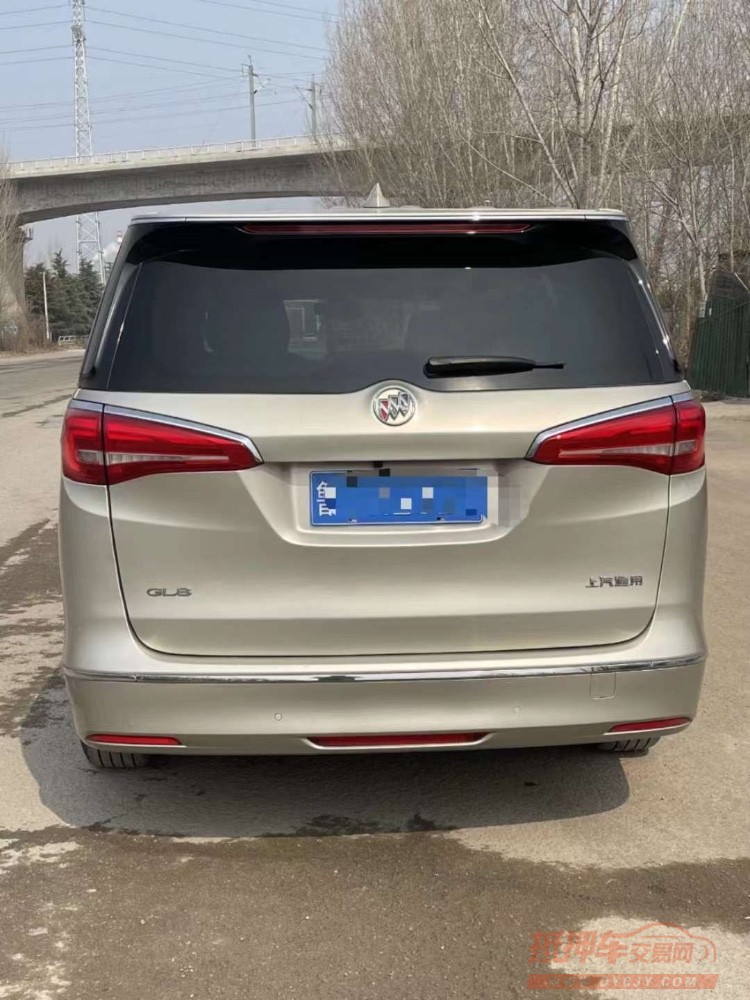 济宁17年别克GL87