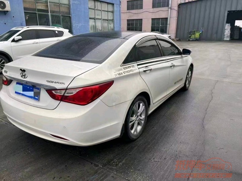嘉兴12年现代索纳塔八5