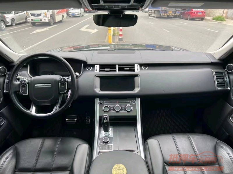 广州17年路虎揽胜运动6